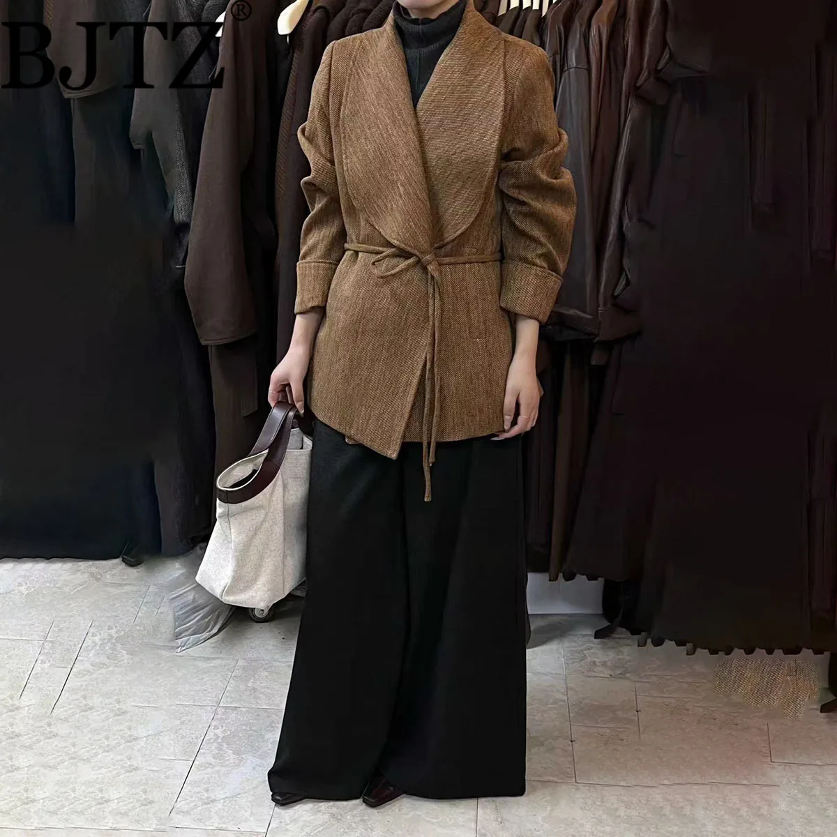 

BJTZ Дизайнерский короткий плащ с большими лацканами и шнуровкой на талии для женщин, осень 2021, новая темпераментная ниша, элегантная женская верхняя одежда