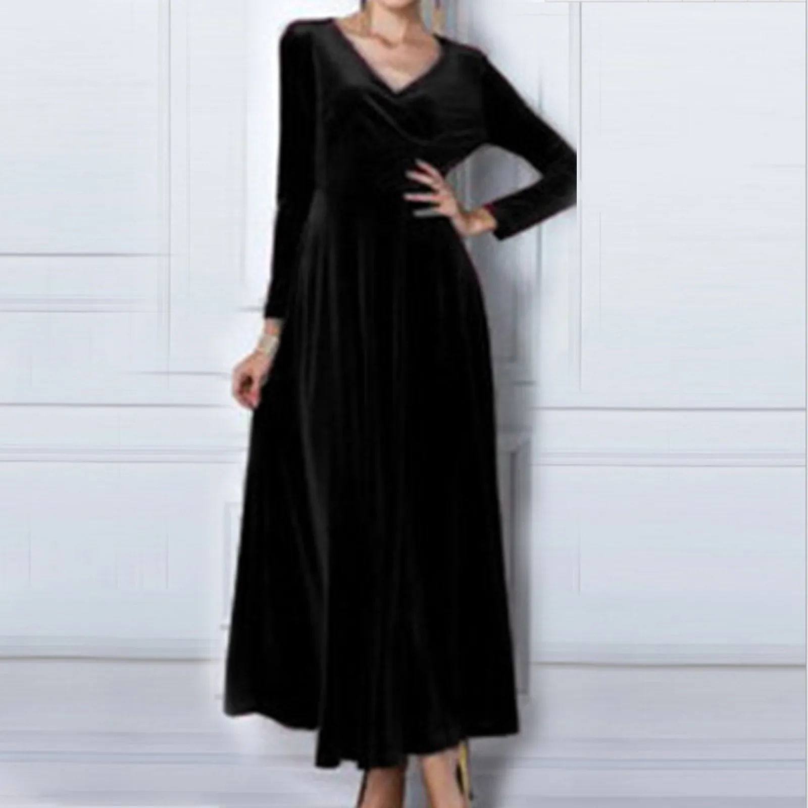 Vintage Women Autumn Long Sleeve V Neck Pleated Velvet Banquet Party Maxi Dress Party Wedding Elegant Evening dress