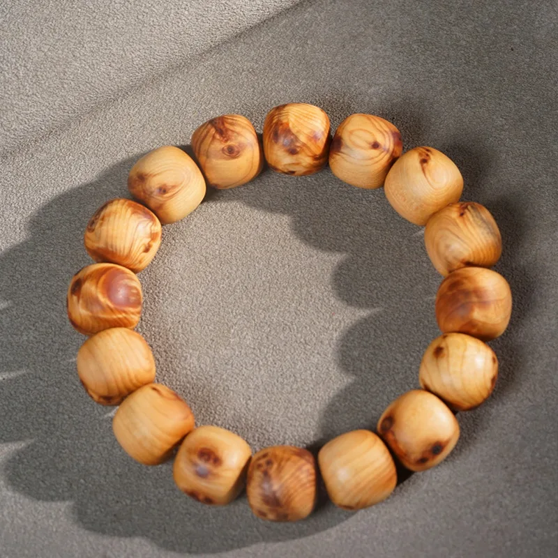

Taihang Cliff Cypress Scars Sparrow Eyes Old Type Hand String Single Circle Bucket Bead Writing Wooden Incense Wood Wooden jewe