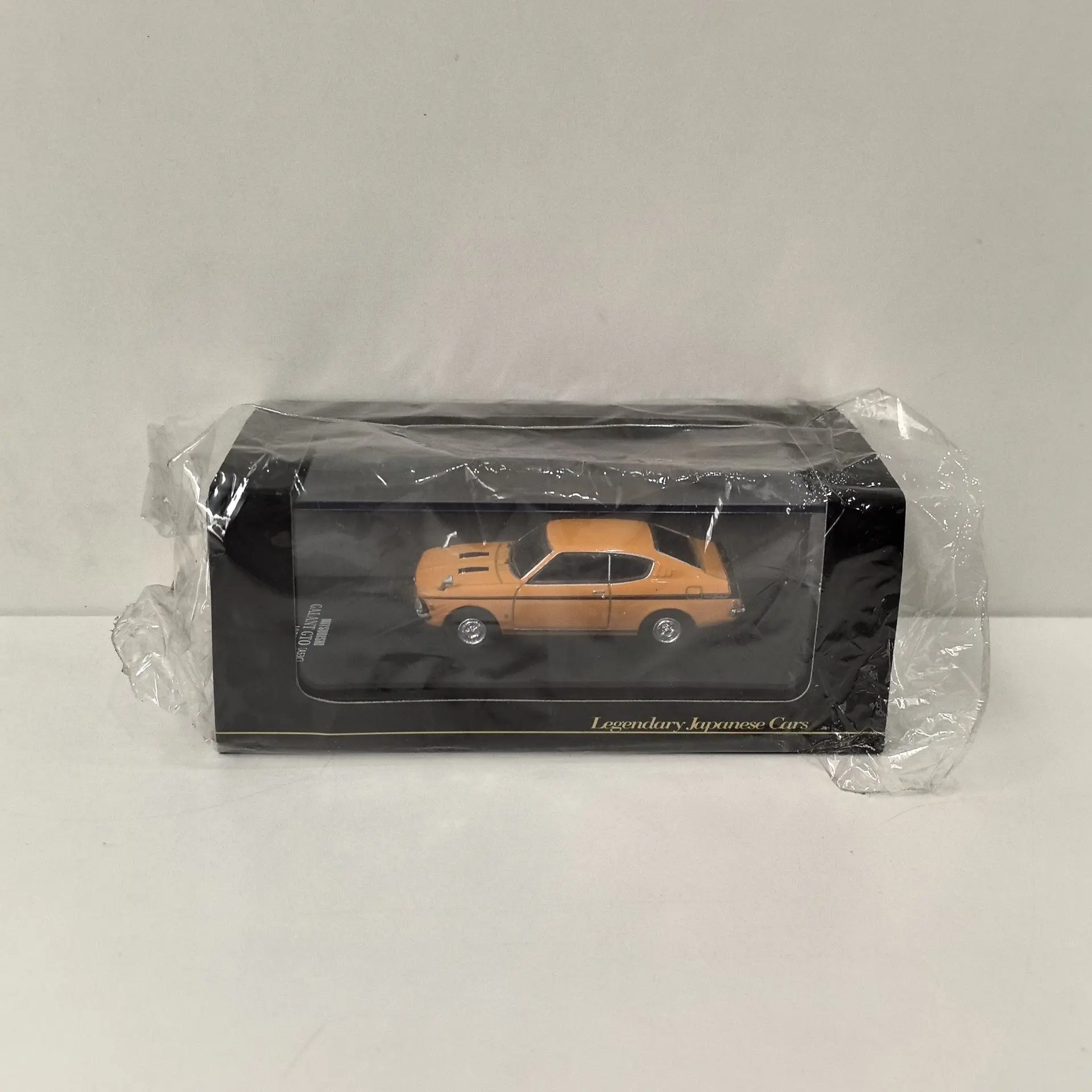 Diecast Dea 1/64 Ca…