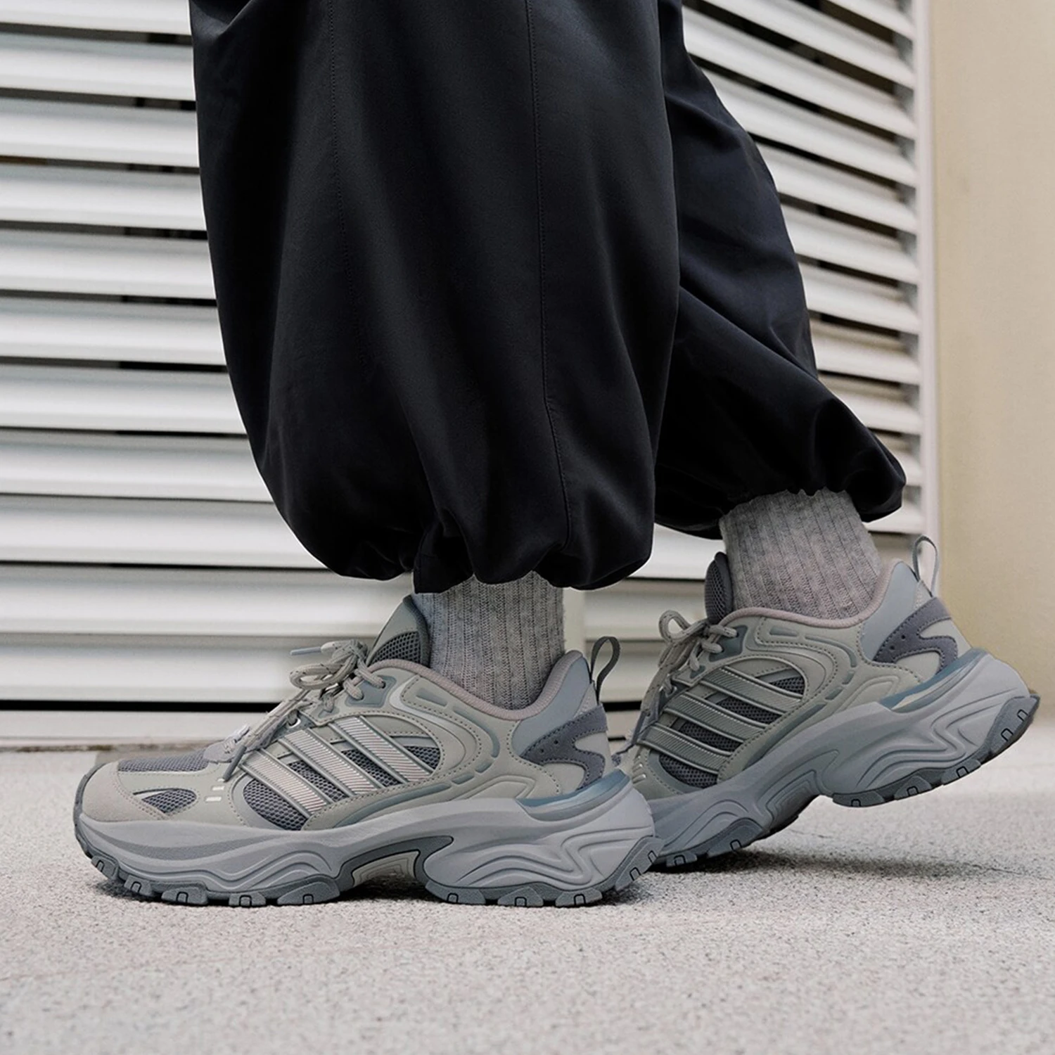 

Adidas genuine New Unisex Outdoor Hiking Platform Shoes JR0042