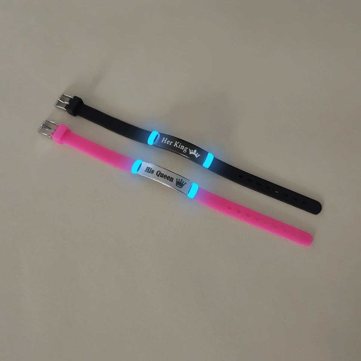 مجموعة أساور للأزواج بنمط التاج المتوهج في الظلام مكونة من قطعتين خواتم للسيدات العصرية كهدية للأزواج #6