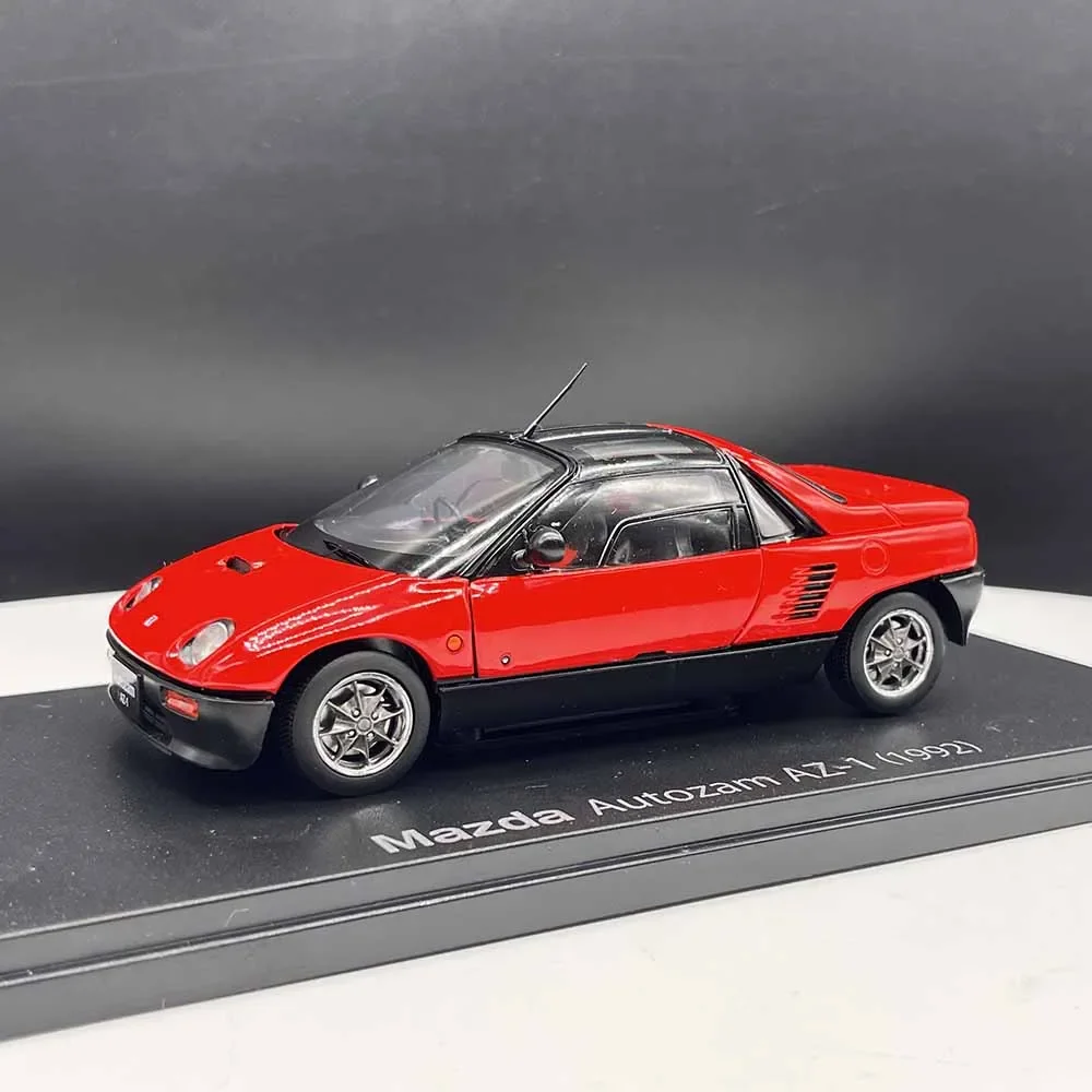 1:24 Scale Mazda Autozam AZ-1 Alloy Car Model Red Door Openable Classic Retro Famous Car Metal Die Casting Toy Model Hobby