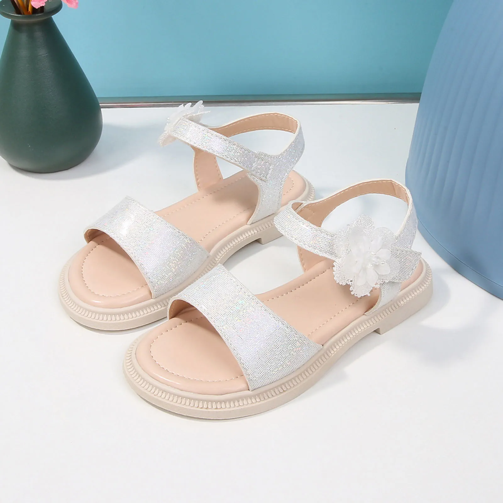 

Модная обувь принцессы для девочек, детские сандалии с открытым носком, новинка лета 2024, детская пляжная обувь, мягкие сандалии, повседневная детская обувь