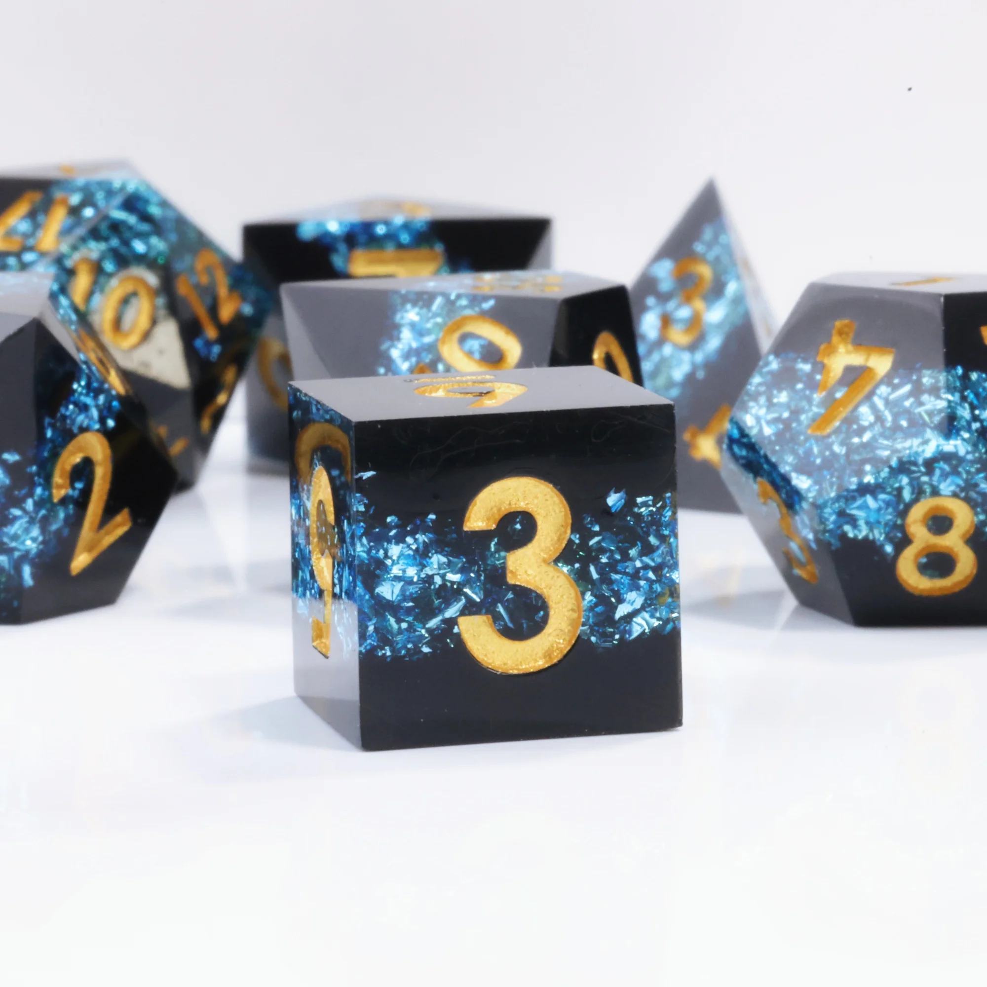 MINI PLANET DnD Resin Dice Set Handmade Polyhedral Resin Dice for TRPG Dungeons&Dragons Board Games Dnd D6 D20 Dice Blue Mine