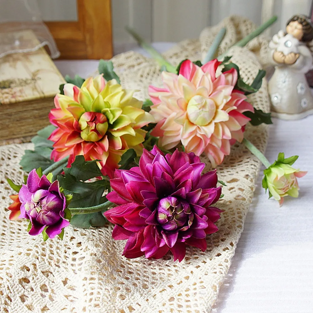 

2 Heads Artificial Chrysanthemum Handmade Elegant Silk Chrysanthemum Flower Non-Fading Realistic Fake Flowers Garden Decor