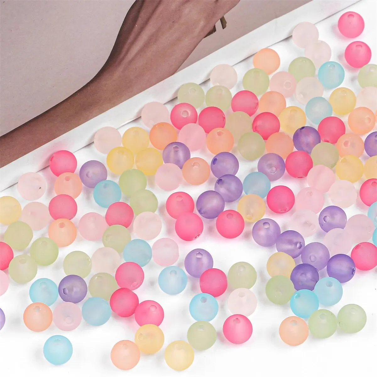 About 115pcs Acrylic Transparent Rubber Frosted round Beads Scattered Beads Handmade Jewelry Accessories Materials