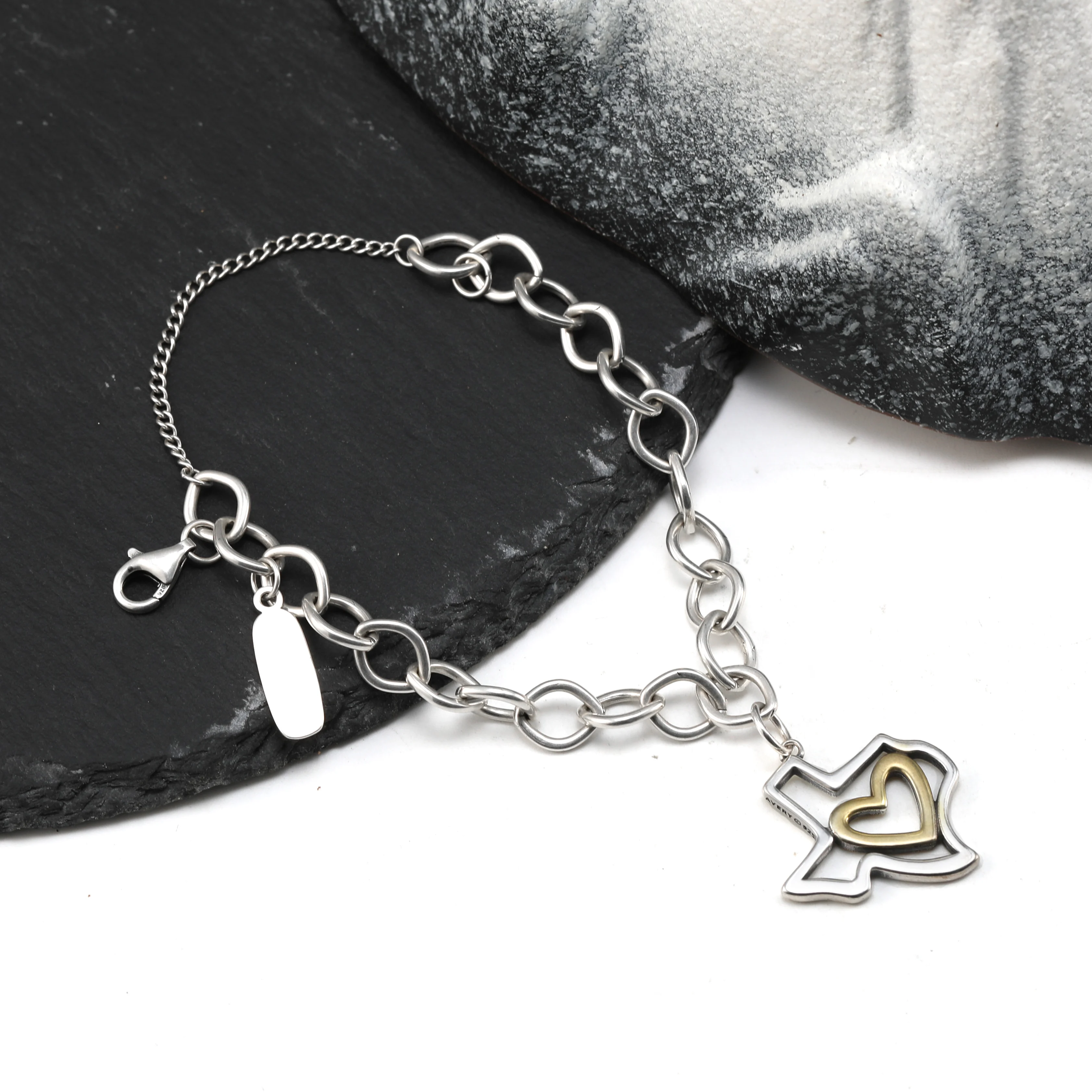 

Genuine 925 sterling silver James Avery Forged Link Charm Bracelet paired with I love Dezhou pendants