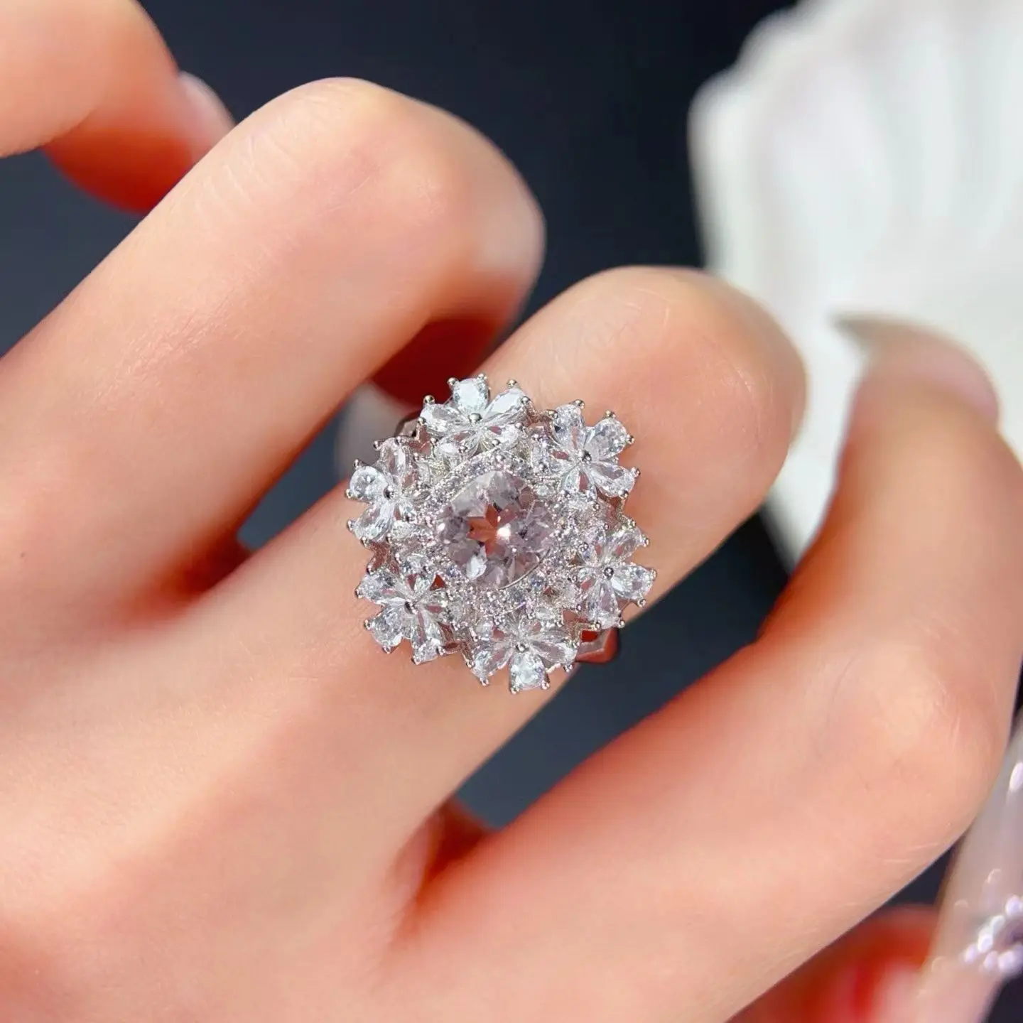 

Кольцо из серебра 925 пробы с морганитом для вечеринки, 6 мм, 0.6 карата, натуральный морганит, ювелирное изделие с сертификатом, украшение из стерлингового серебра с драгоценным камнем