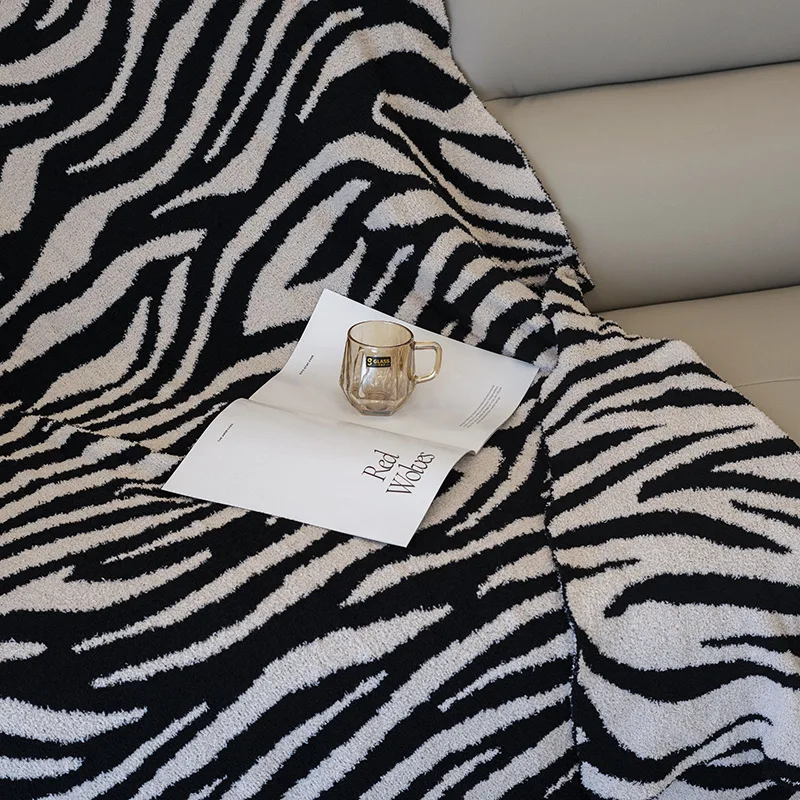 Premium zebra pattern sofa blanket half fleece blanket office siesta siesta blankets aviation blankets decorative blankets