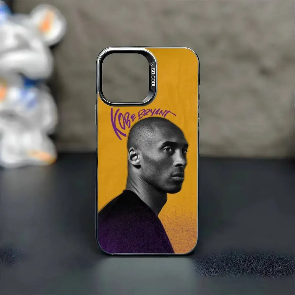 حافظة هاتف K-Kobe B-Bryant Mamba 8 24 لهاتف iPhone17,16,15,14,13,12,11 Plus، Pro Max غطاء أسود غير لامع مقاوم للصدمات