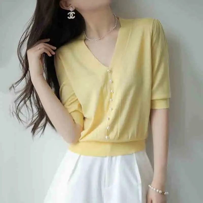 Soft Loose Knitted Sweater Pearl Button V-Neck Knitted Women's Clothing 2023 Summer Mid-Sleeve New Casual Versatile Pullover Top