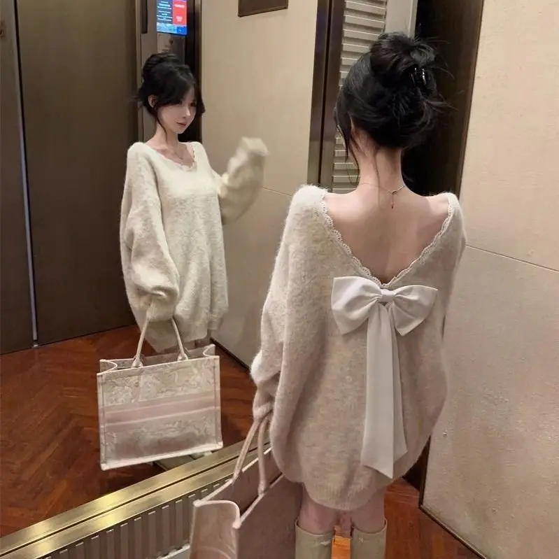 Gestrickter Pullover mit Schleifenspitze und rückenfreiem Design für die Saison 2026, ein lässiger und lockerer Langarm-Pullover, ein trendiges Oberteil.
