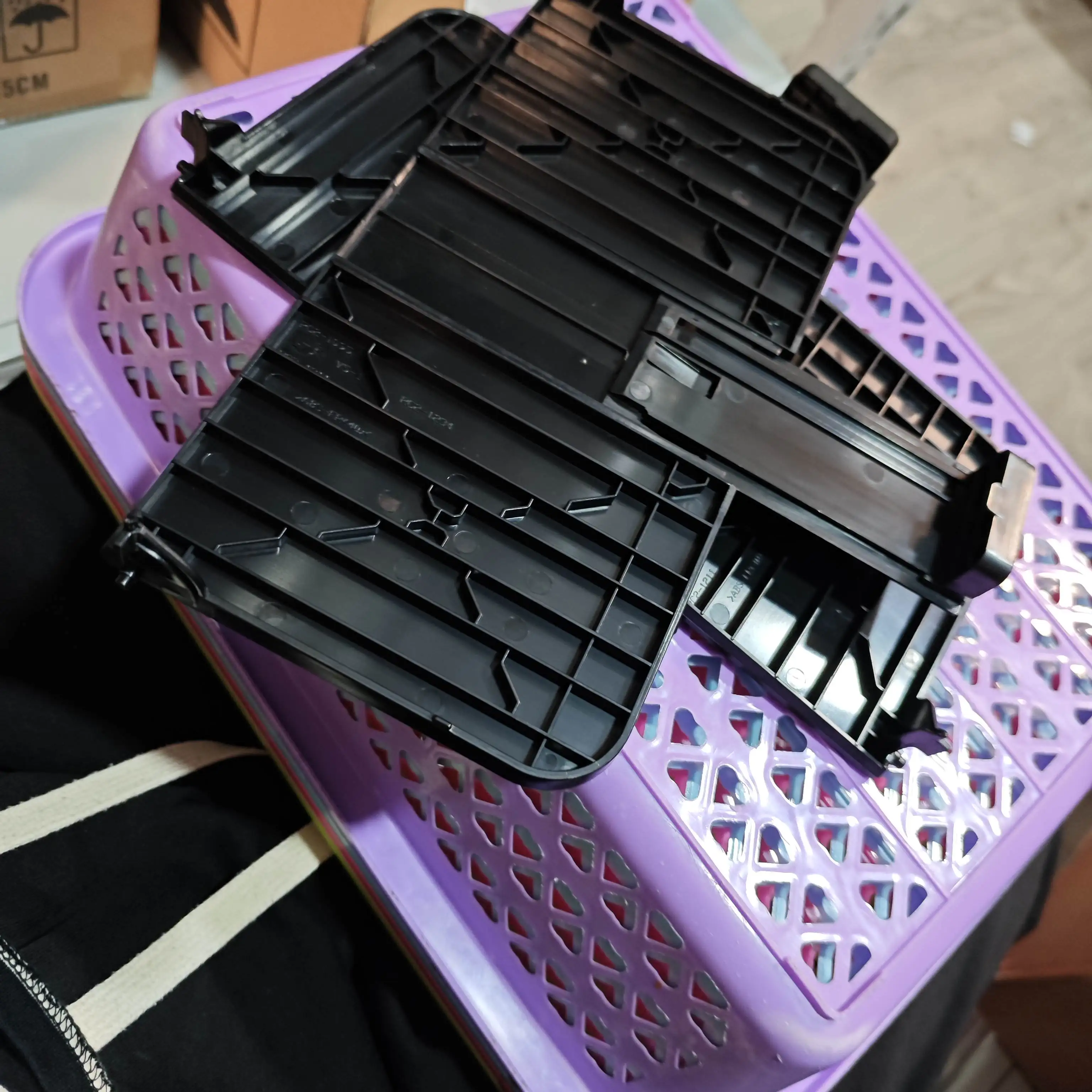 

10PCS RC2-1234 RC2-1211 PAPER DELIVERY TRAY ASSEMBLY for HP P1005 P1006 P1007 P1008 P1102 P1102w P1106 P1108 1102W