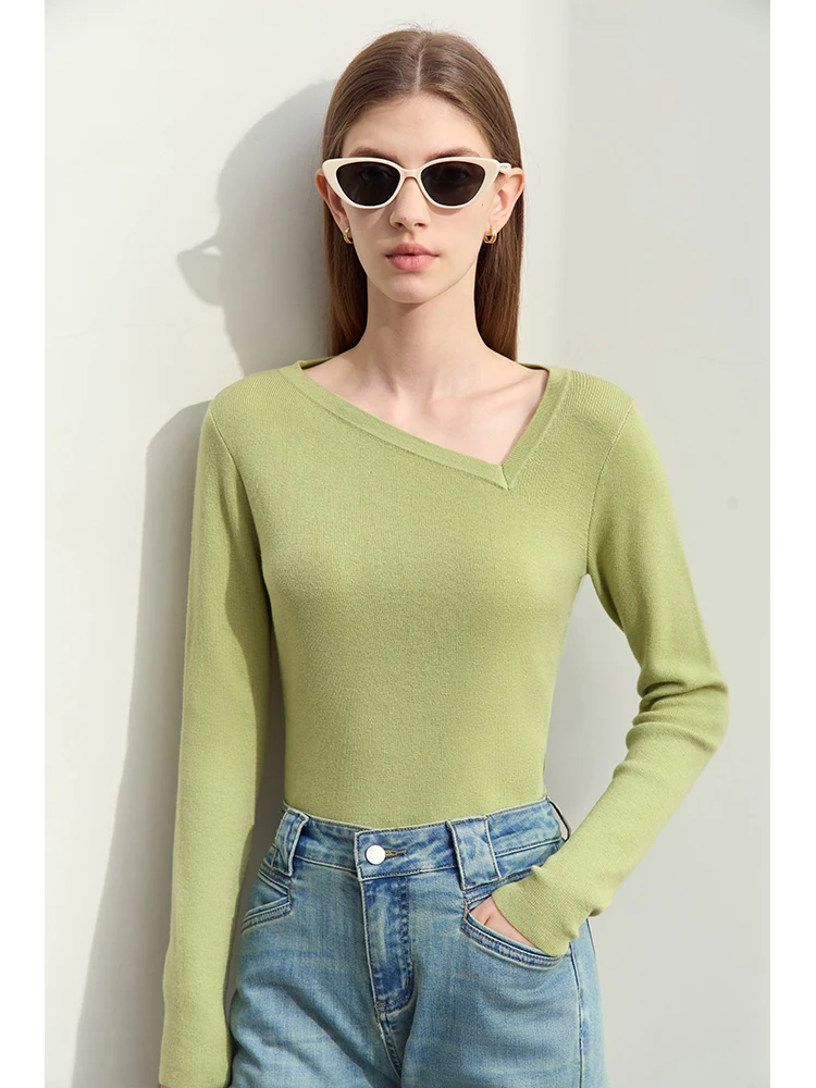 Amii Minimalism Sweaters For Women 2024 Autumn New Simple Commuter Asymmetrical Diagonal V-neck Long Sleeve Slim Tops 12423001