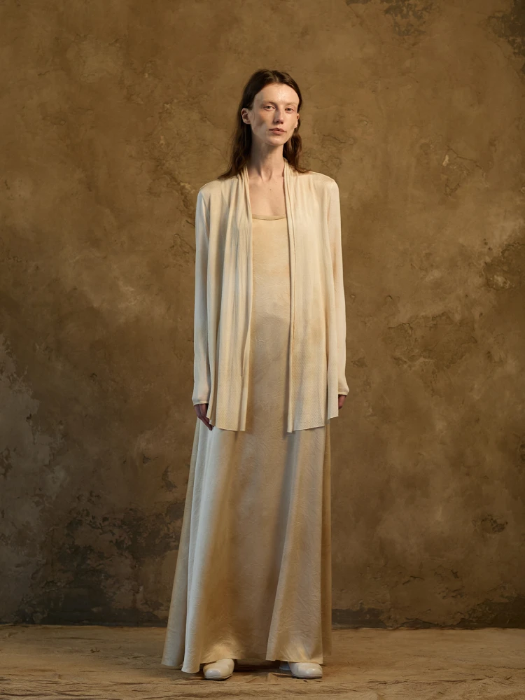 

Кардиган MIURA DESIGN 2025SS из шелковой трикотажной ткани с эффектом меланж, прямого кроя, однотонный, для повседневной носки