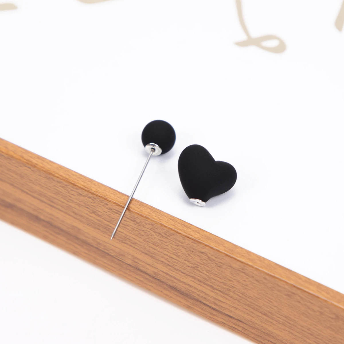 RIMAIRE 12 pairs of circular heart-shaped silk scarf buckles, suitable for various headscarf combinations