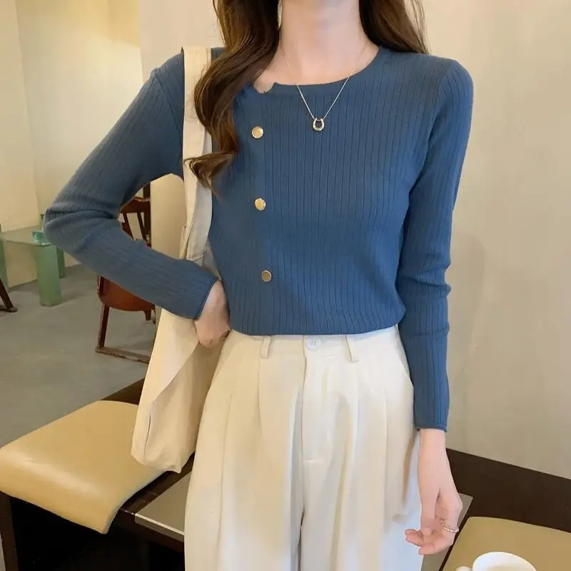 

Korean Short Style with Irregular Base and Slanted Button Sweater Design Niche Autumn Winter Slim Knitted Top for Women