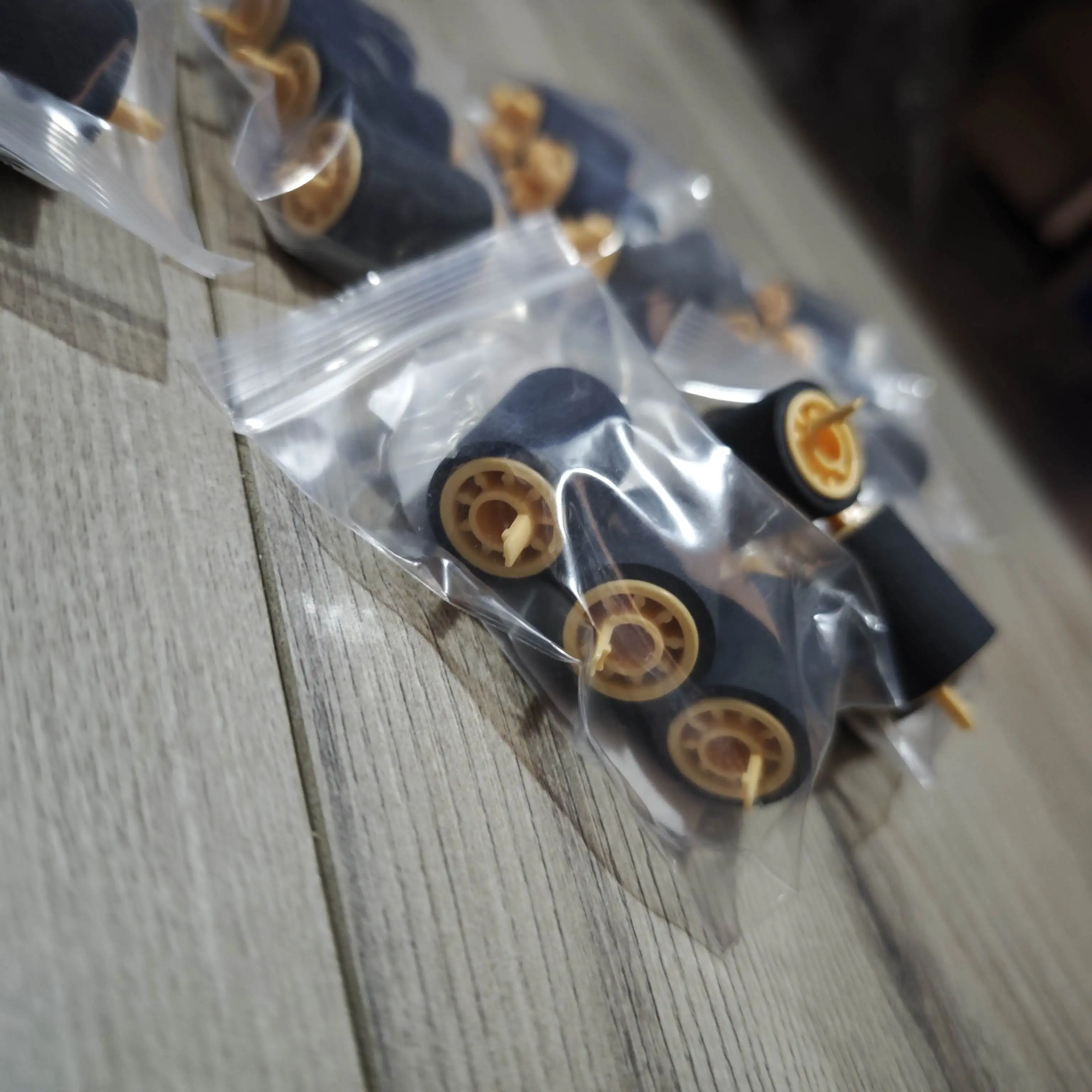 

1sets/3PCS Pickup Roller 604K97140 for XEROX DocuCentre-V 2060 3060 3065 C2263 C2265 ApeosPort V3065 V3060 V2060