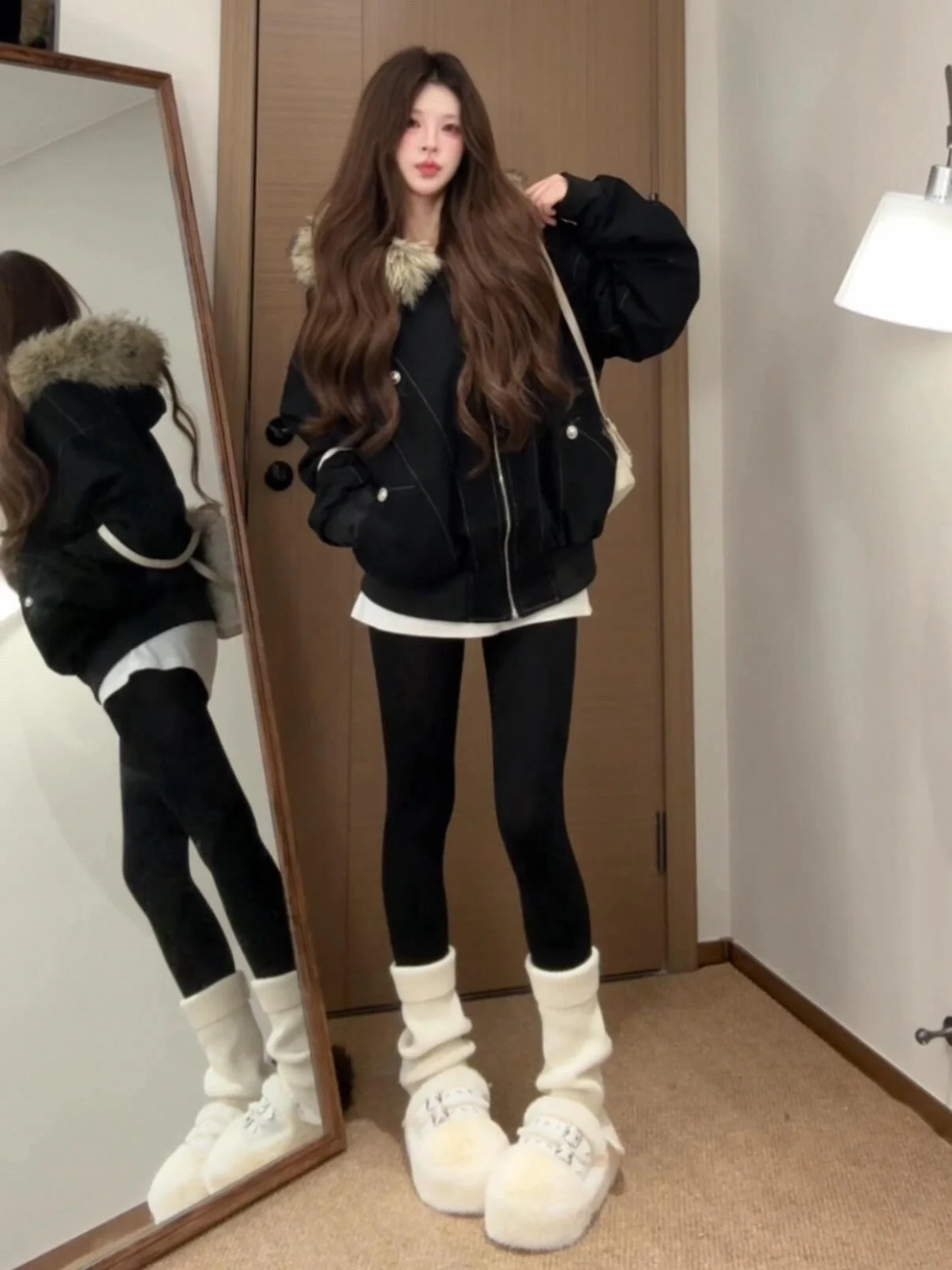 

Черная утепленная хлопковая куртка с капюшоном для женщин, зимняя, в американском ретро-стиле, с воротником из перьев горного орла, рабочая одежда, на молнии