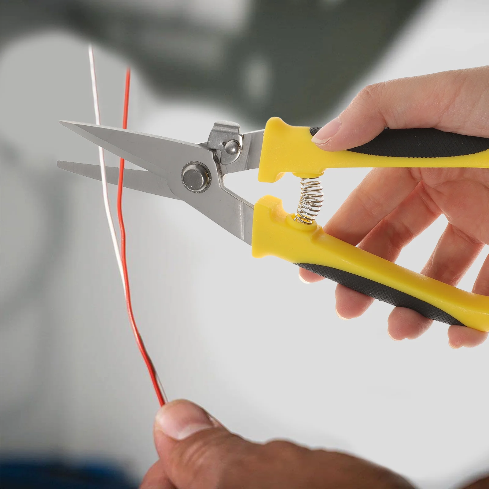 

2 Pcs Electronic Scissors Cordless Metal Shear Plate for Drill Spring Throatless Attachment