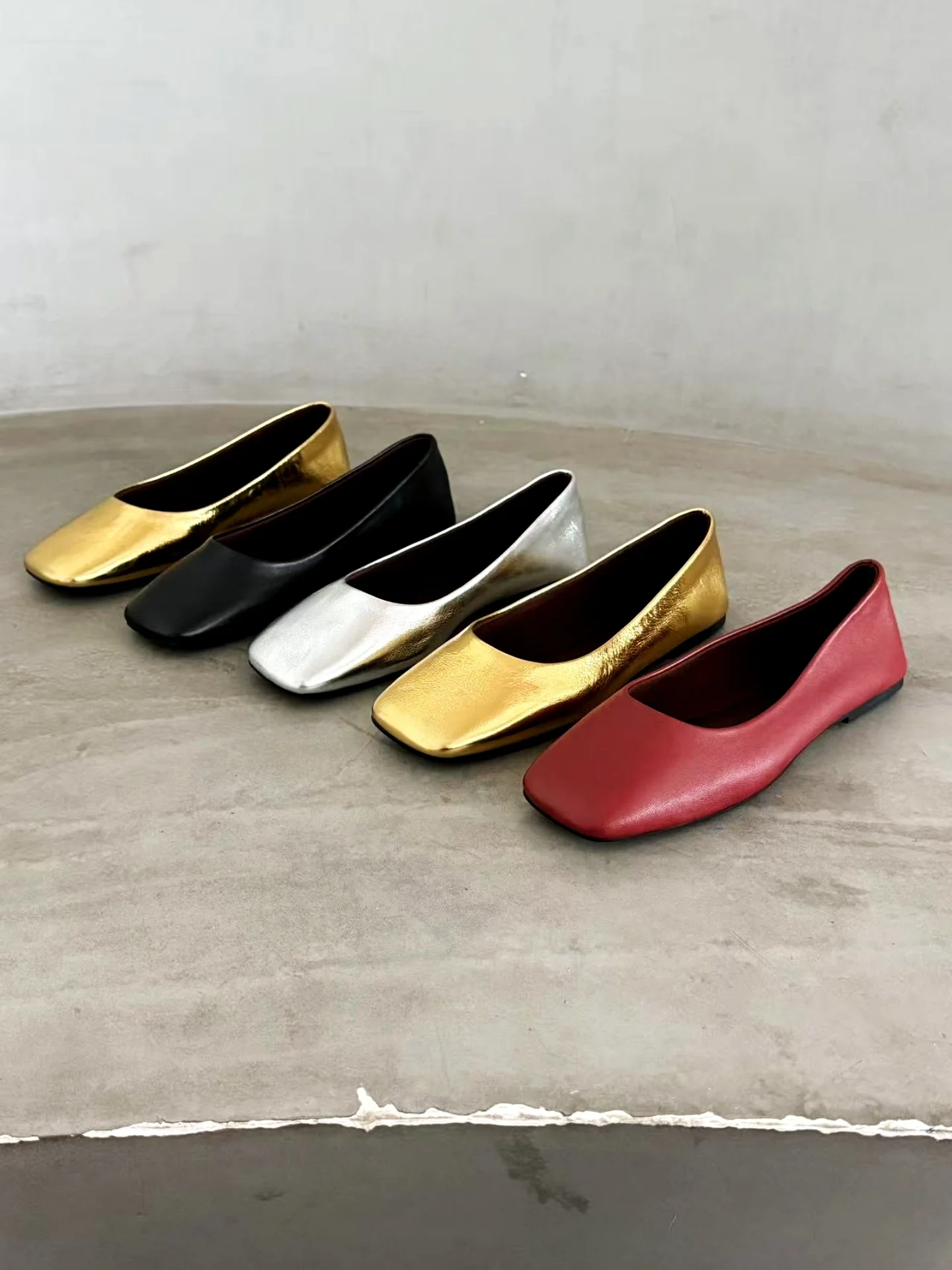 

Silver Leather Ballet Flat oes Women's Slip-On round Toe Flats Comfortable andmother Sle Faionable Commute Footwear