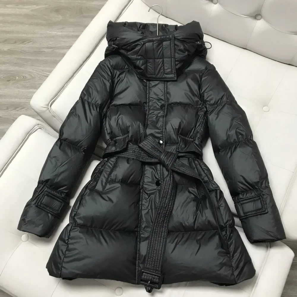 Fashion Puffer Jacket Women Down Jacket New Winter Coats Women White Duck Down Coat with Belt Female Thick Warm Slim Parka