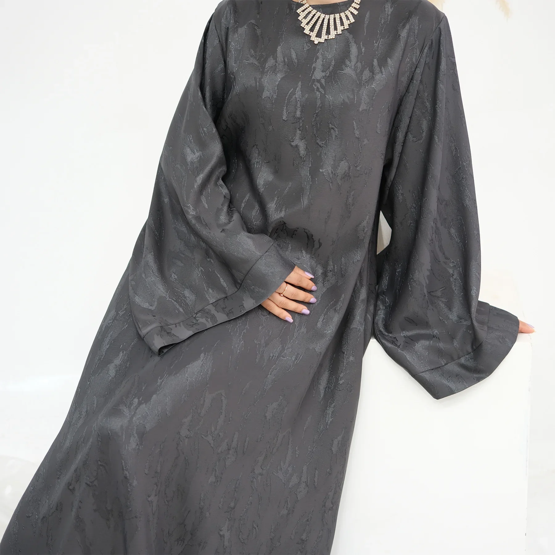 

Праздничное мусульманское платье Ид Мубарак: Дубайская абайя макси с длинными рукавами и карманами, турецкий мусульманский халат для Рамадана, исламское платье для женщин