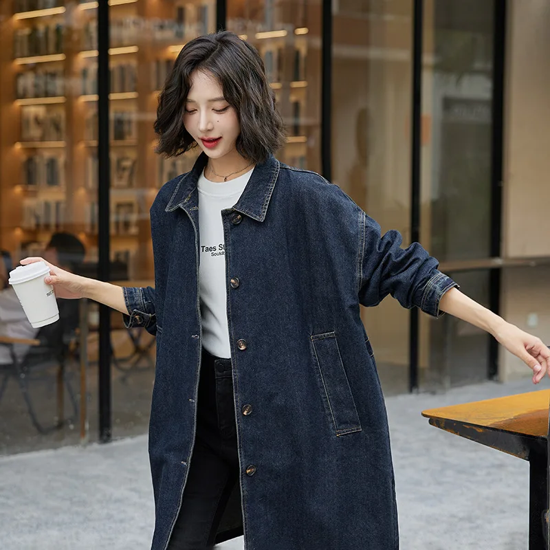 แจ็คเก็ตยีนส์แขนยาวหลวมฤดูใบไม้ผลิฤดูใบไม้ร่วง เสื้อโค้ทเย็บปะติดปะต่อปกลําลองบาง ๆ ที่ทันสมัยและสง่างามสําหรับสุภาพสตรี