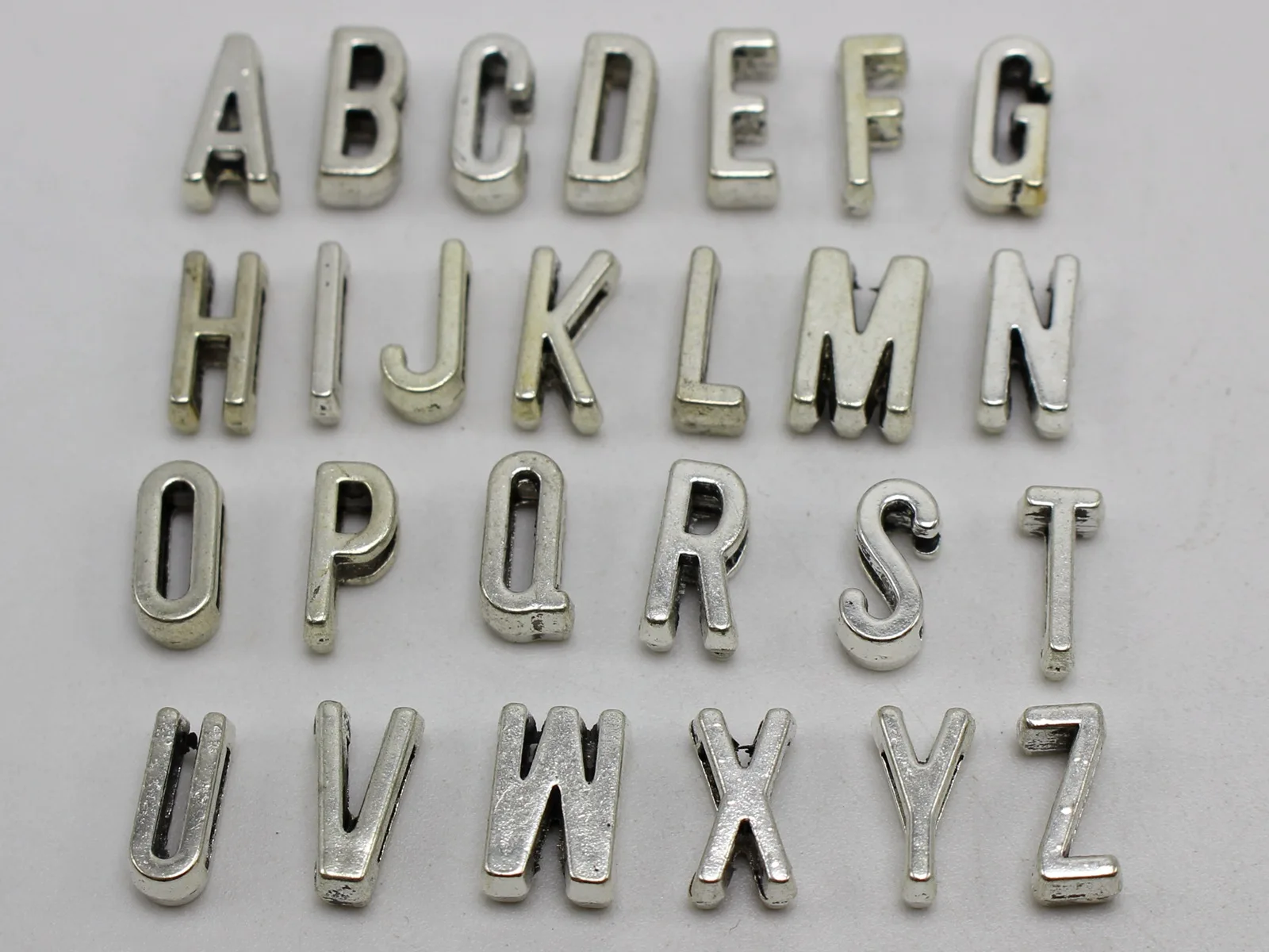 Artisanat DIY Alphabet Lettre "A-Z" Glisser Charme Perles Fit 7mm Curseur Bracelets