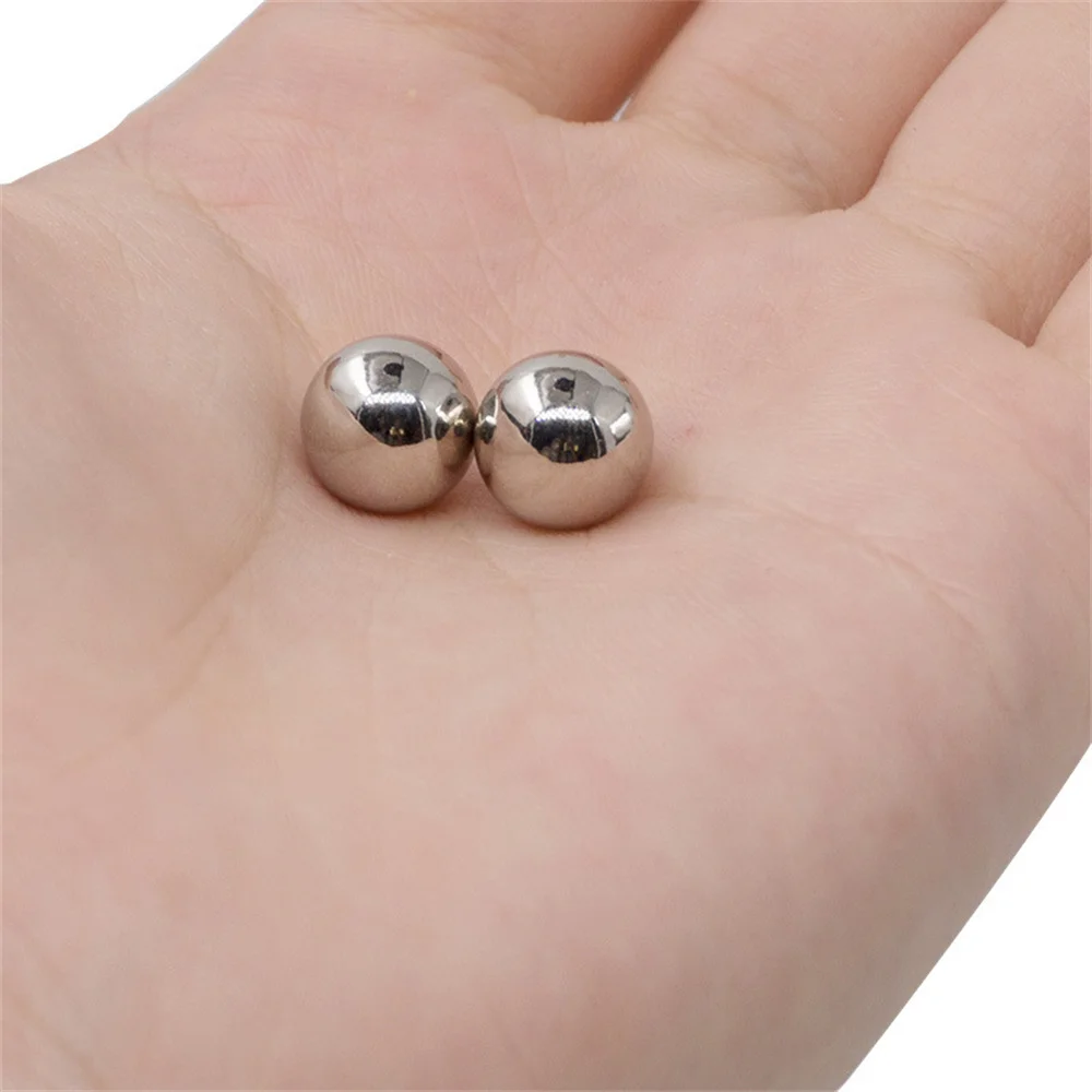 1 Pair Non Piercing Powerful Magnet Nipple Piercing Women Balls Clamps Strong Magnetic Bondage Sexy Body Piercing for Couple