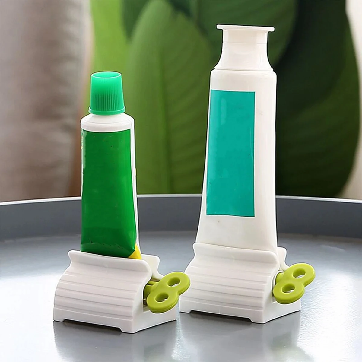 5Pcs Toilet Toothpaste Squeezer Creative Toothpaste Squeezer Lazy Face Wash Cartoon Home Automatic Toothpaste Squeezer