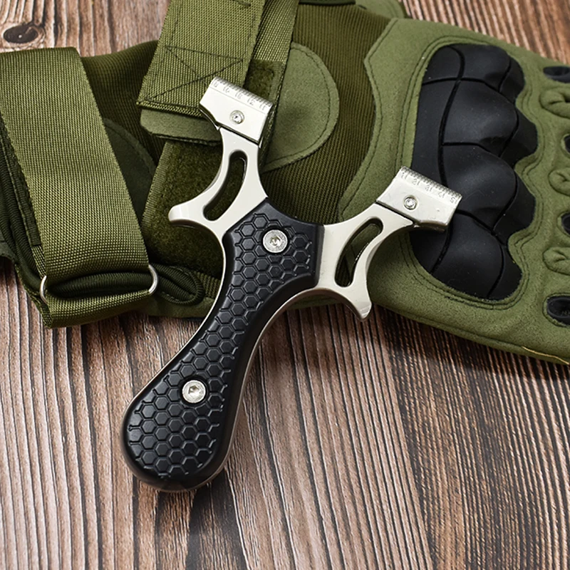 

Zinc Alloy Metal Hunting OTT Slingshot Rubber Anti-slip Patch Professional Outdoor Shooting Slingshot Sports Entertainment