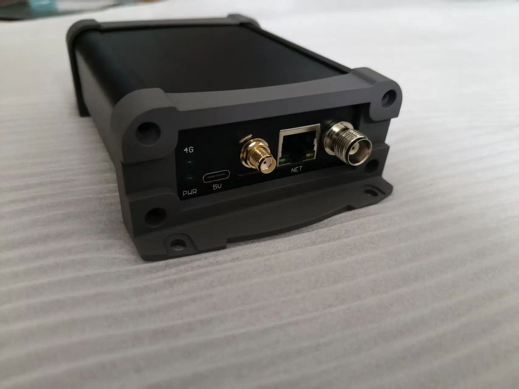 

GNSS Ntrip CORS Base Station 4G Ethernet RTK Web Remote Settings Linux Full Constellation Full-Frequency Ntrip WIFI CORS Base