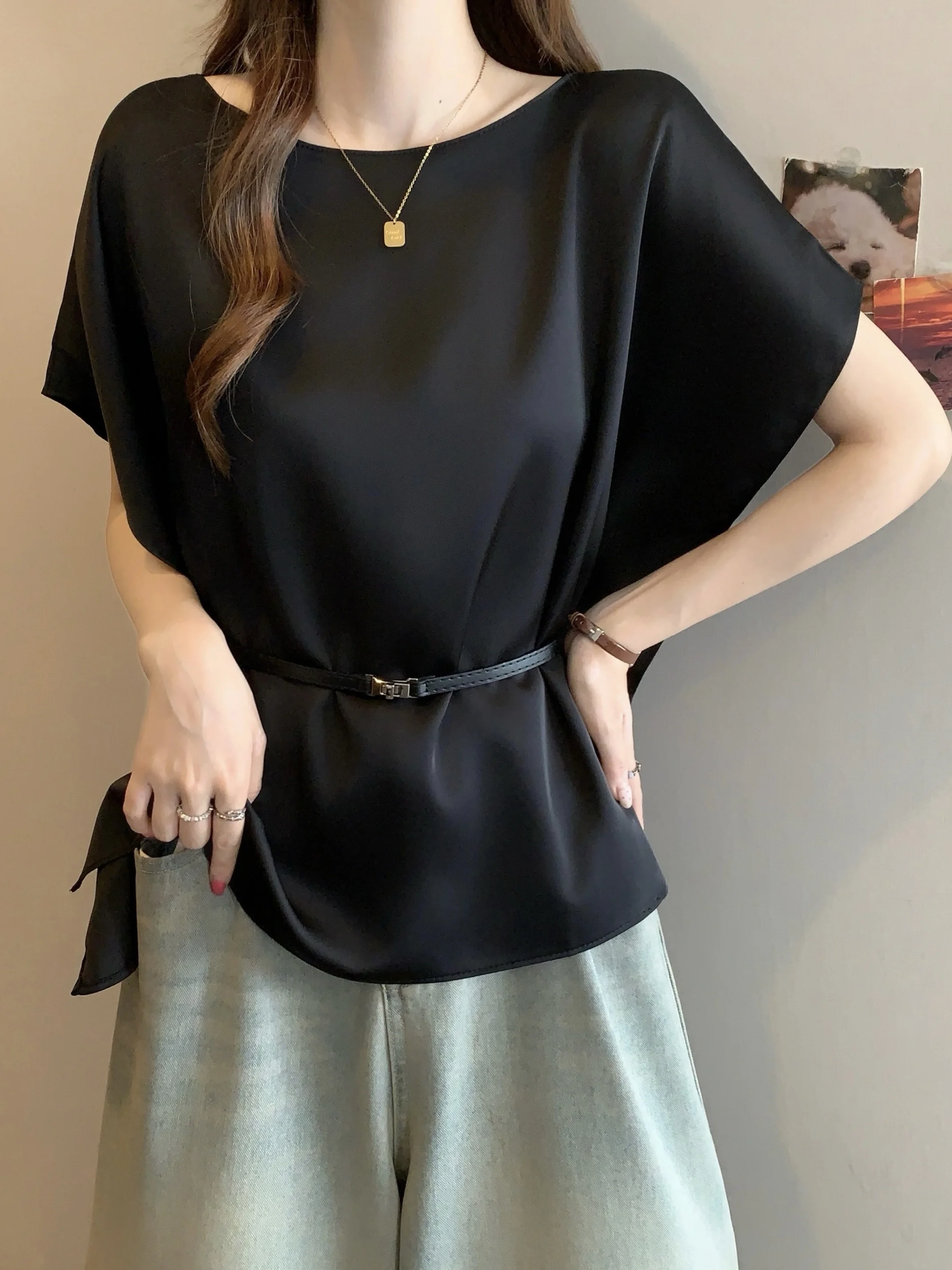Acetate Satin Short Sleeve Base Shirt Women Summer plus Size Slimming High Waist Design Tunic Top Korean Style Commute Wear