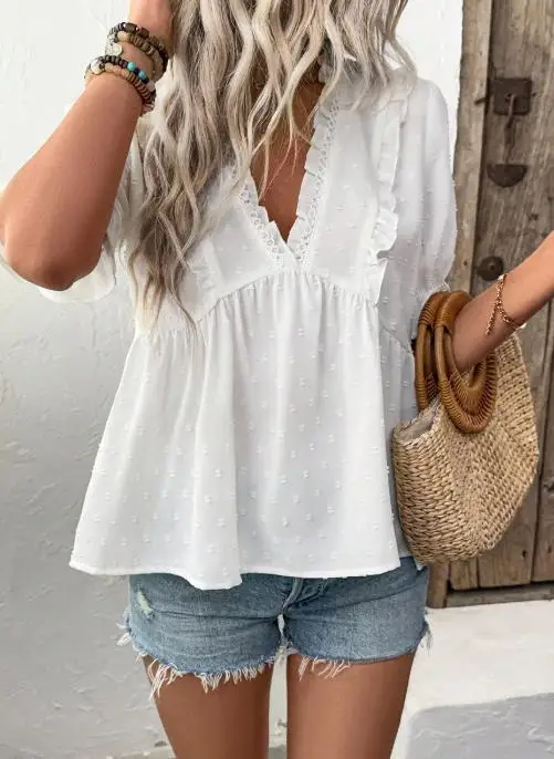 مثير المرأة 2025 الصيف منتجع نمط قطع زهرة زغب الكرة قميص قصير الأكمام الدانتيل تي شيرت البلوز القمم