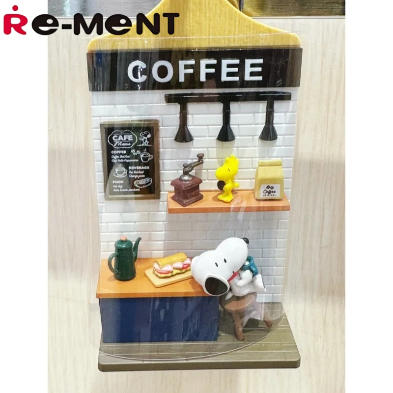 Re-Ment Peanuts Snoopy - Figuras Coleccionables en Miniatura Estilo Tabla de Cortar para Montar en la Pared, Escena de Cafetería, Lectura y Cocina, Set de Caja Sorpresa