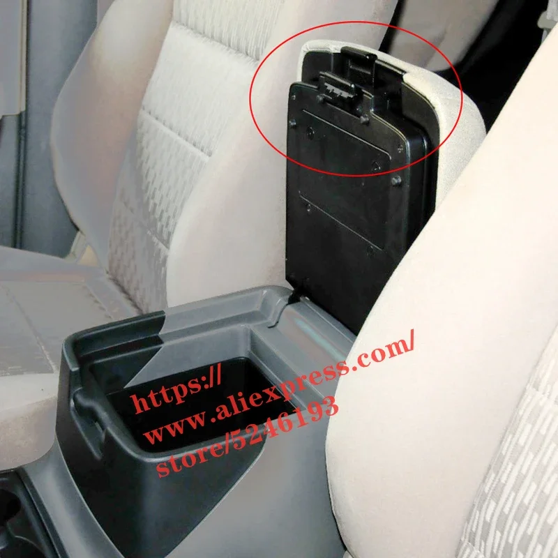 Central armrest box lock for Mitsubishi Pajero V93/V97/V73/V75 Storage box sundries handle