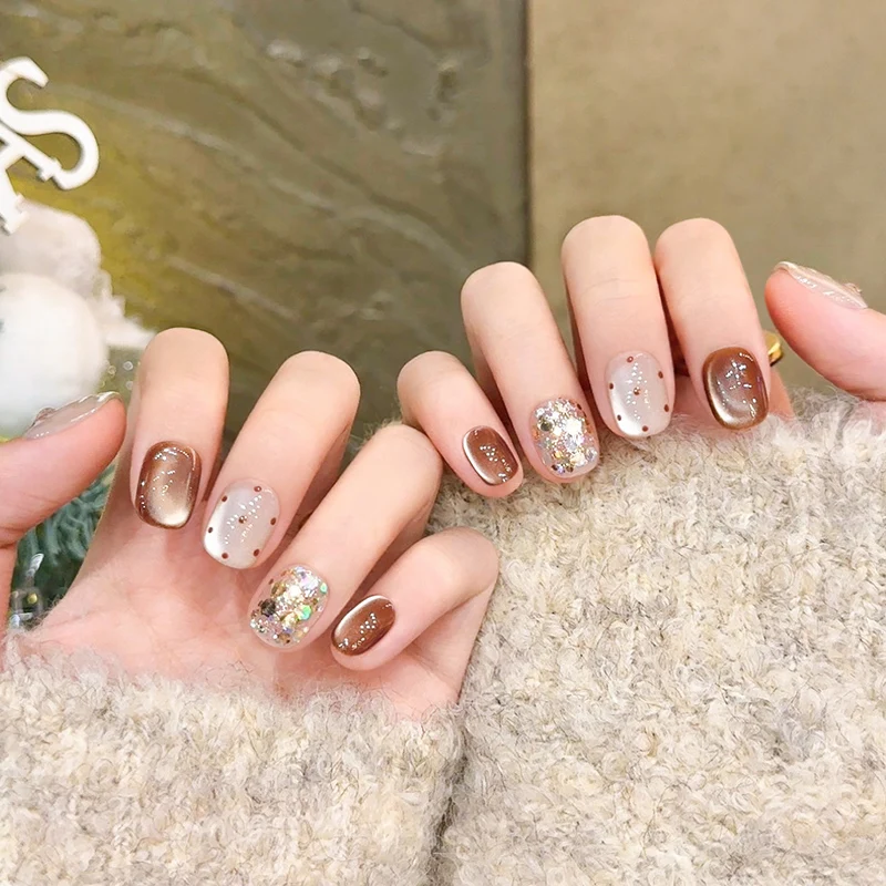 10pcs Christmas Tree Design False Nails Cute Short Oval Ballet Fake Nails Full Cover Manicure Sequins Polka Dot Wearable Nails