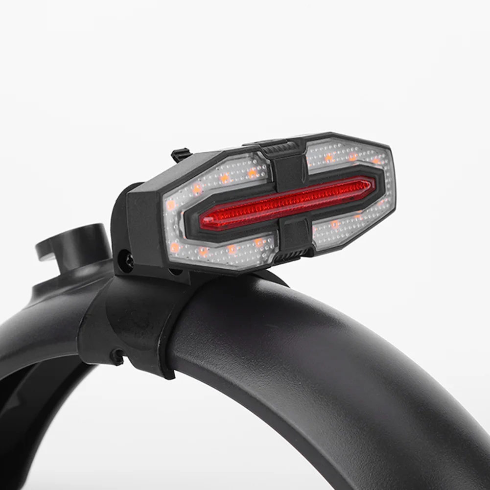 Electric Scooter Turning Signal Tail Light USB Rechargable Smart Wireless Light LED Turn Signal Light for Xiaomi M365 Pro 2 MI 4