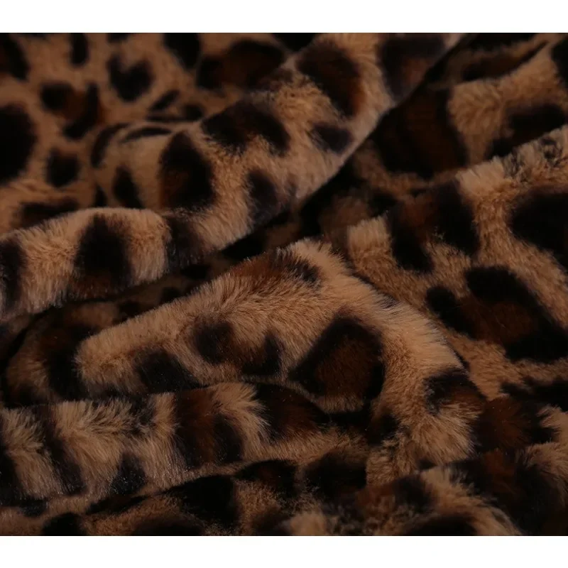 Imitation rabbit fur leopard print double-layer rest blanket,camping outdoor multi-functional throwing blanket,home sofa blanket