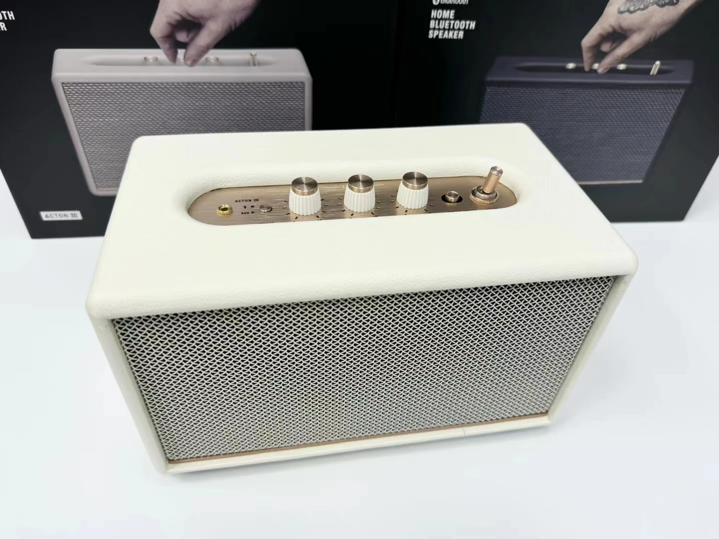 New Wireless Blue Tooth Speaker Portable Desk Speaker With Inputs For Music Playing Can Play Music With Direct Current