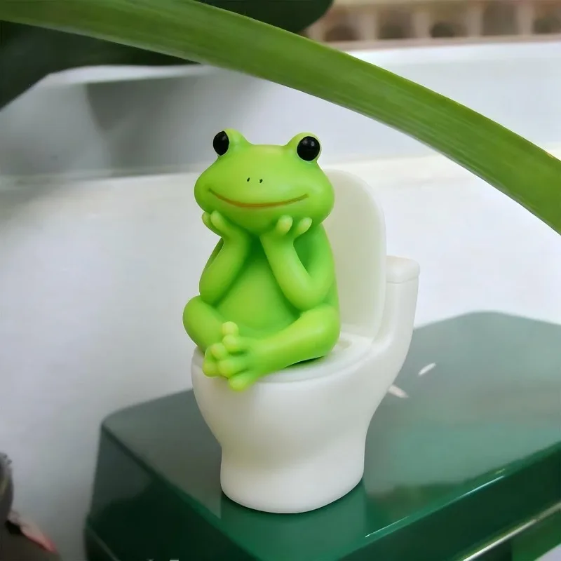 Home Decor Cute Sitting on Toilet Animal Resin Figurines Mini Capybara Frog Pig Funny Statue for Bathroom Desktop Creative Gift