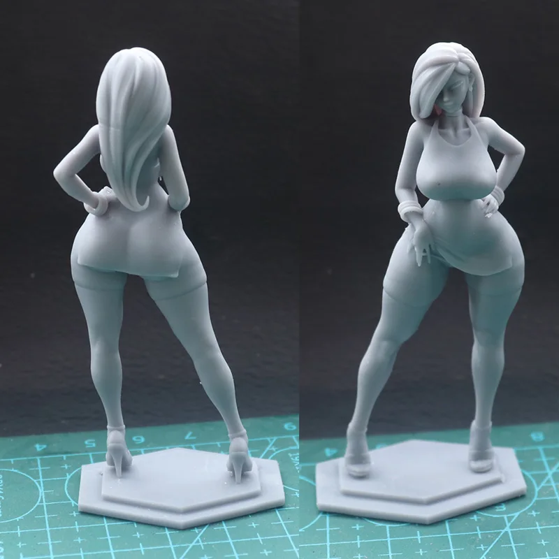 1/18 100mm 1/24 75mm Resin Model Cartoon Girl  Unpainted Figure No Color RW-1092