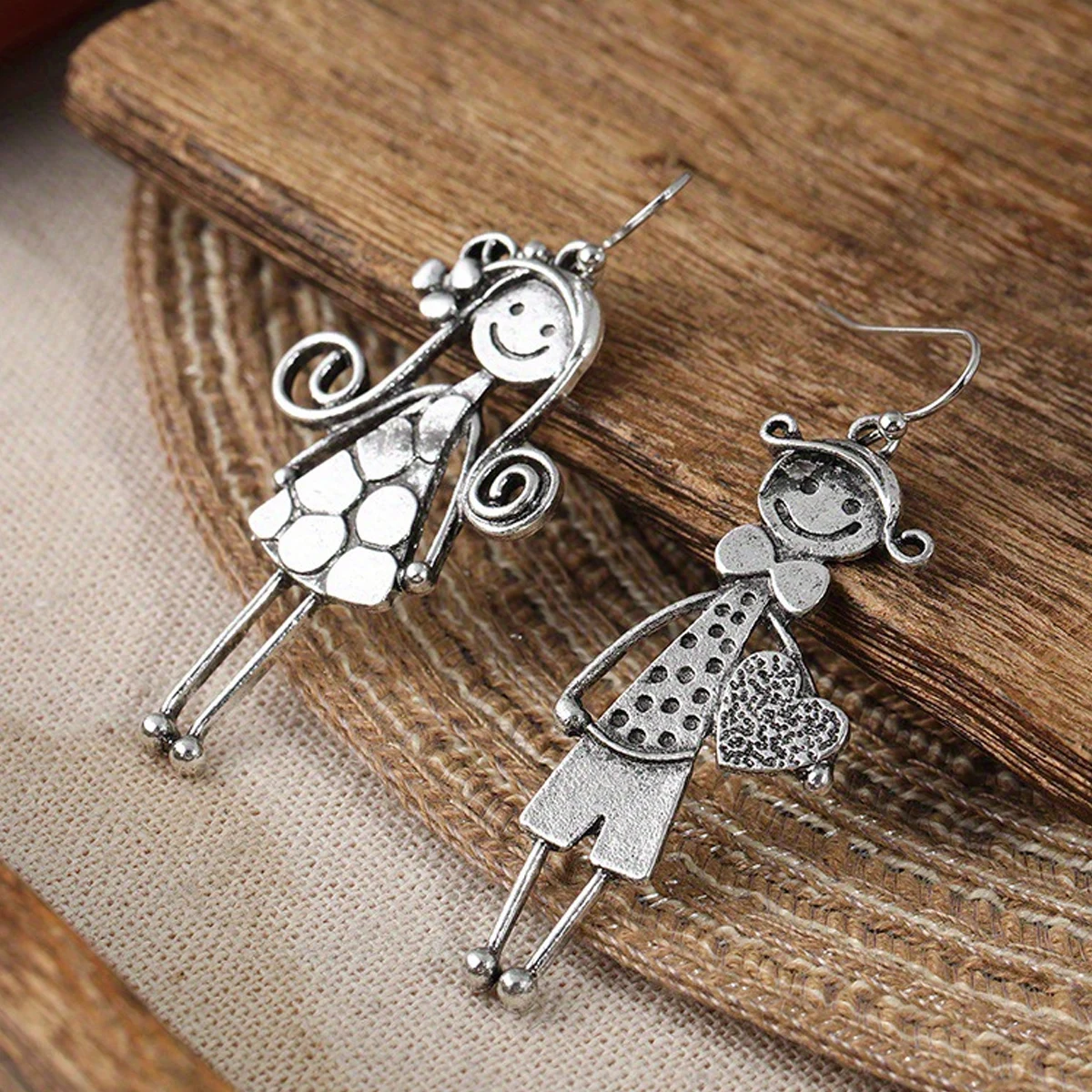 Creative Retro Minimalist Couple Character Metal Pendant Earrings for Women's Daily Minimalist Earring image 3