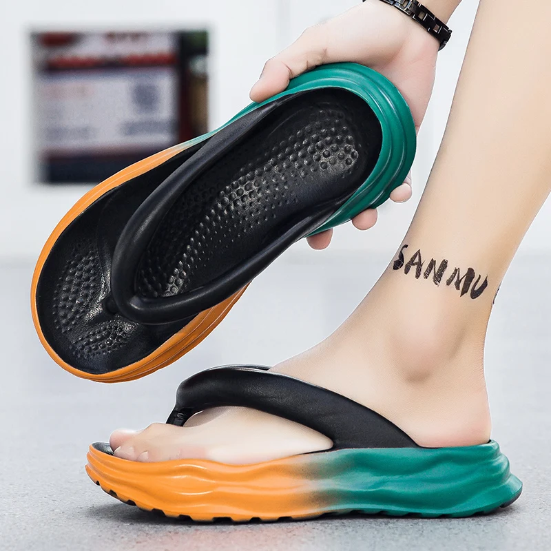 

Мужские тапочки, нескользящие шлепанцы на мягкой подошве, домашняя и уличная дышащая пляжная обувь, высококачественные, мягкие и удобные шлепанцы