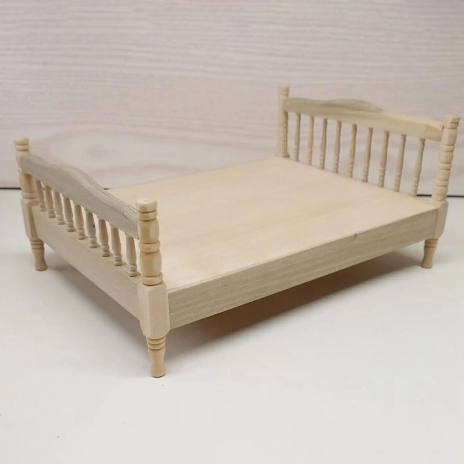 Modello letto matrimoniale per casa delle bambole 1:12, mini letto per decorazione diorama e giardino fatato