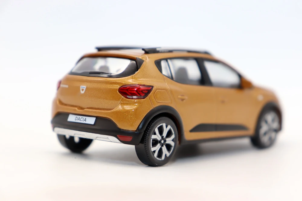 Voitures miniatures Dacia sandero stepway 1/43, nouveau modèle moulé sous pression, échelle 2021, cadeau de collection