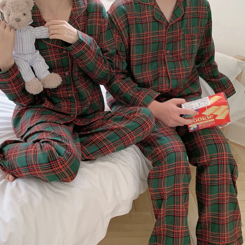 Autumn and Winter Couples Models Christmas Brushed Plaid Home Wear Casual Men\'s Long-sleeved Pajamas Set Can Be Worn Outside Men