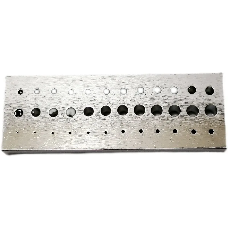 Ferramenta de reparo de relógio, cais de ferro, aço, assento quadrado, assento de fileira, placa de estampagem de aço, acessório de alça de batida